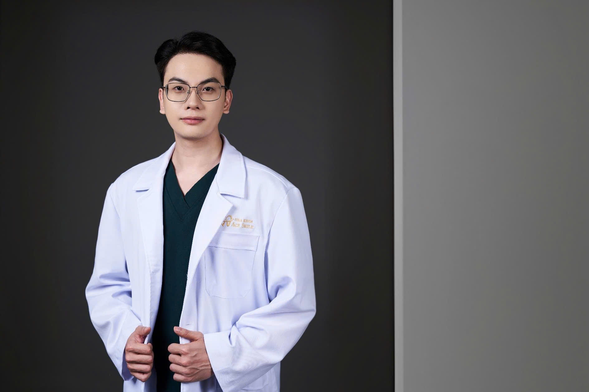 thạc sĩ bác sĩ vũ hoàng - chuyên gia niềng răng chỉnh nha tại nha khoa ace smile