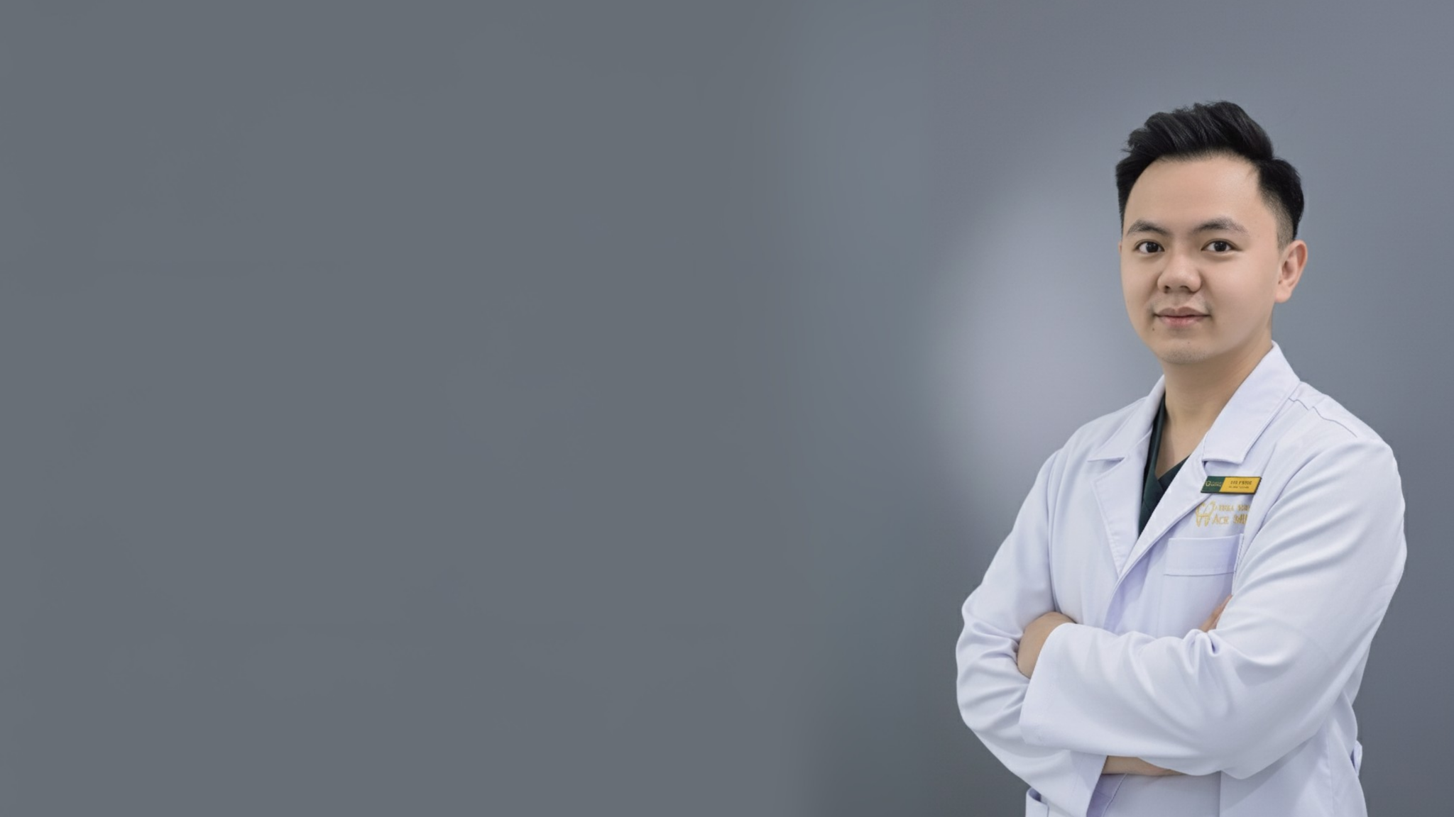 thạc sĩ bác sĩ Lầu A Minh - chuyên gia cấy ghép implant